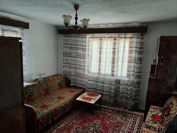Casă cu Teren 7661 Mp în Șomănești