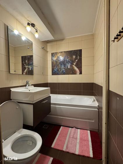 Apartament cu 3 camere semidecomandat în Sălaj