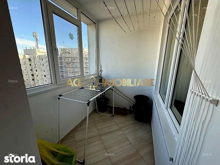 Apartament cu 4 camere, mobilat în Tei