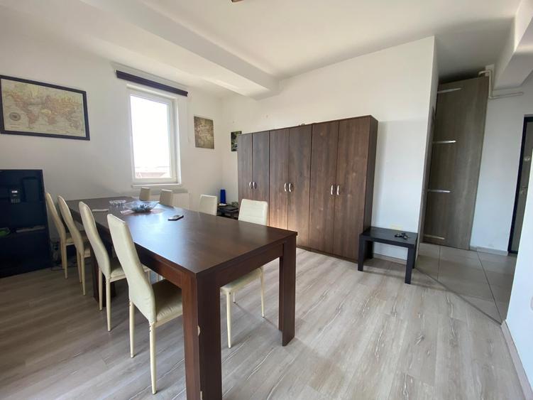 Apartament cu 3 camere în Militari