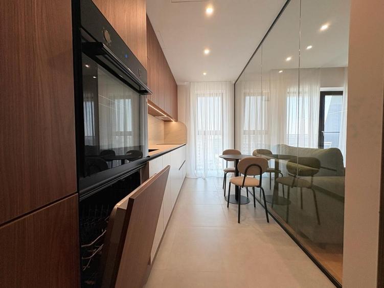 Apartament cu 2 camere decomandat în Aviației