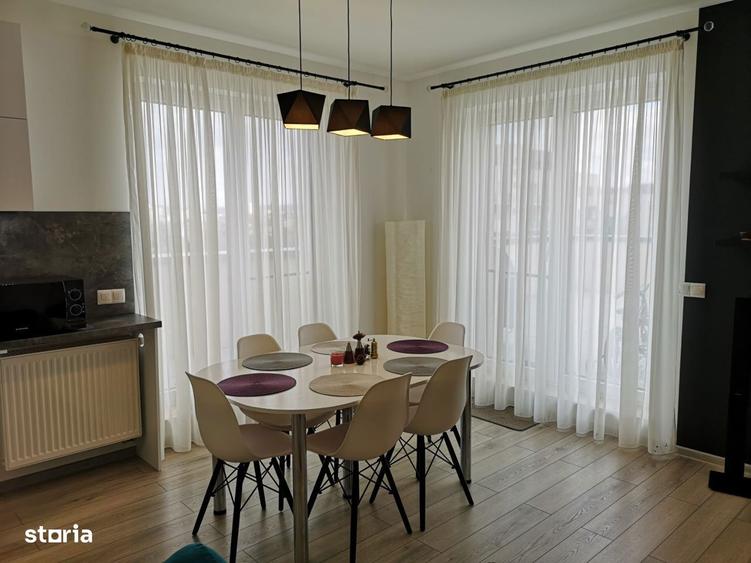 Apartament cu 3 camere decomandat în Exterior Vest