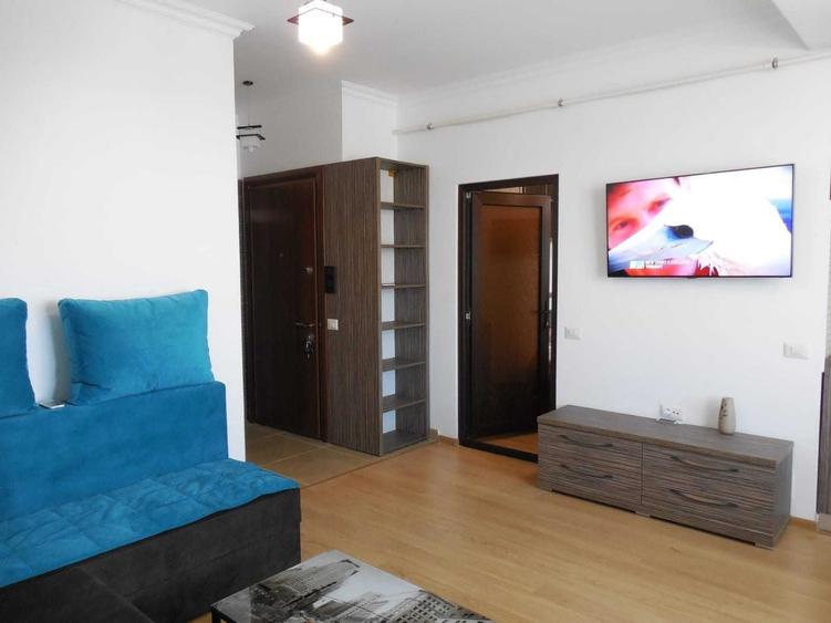 Apartament cu 2 camere decomandat în Palazu Mare
