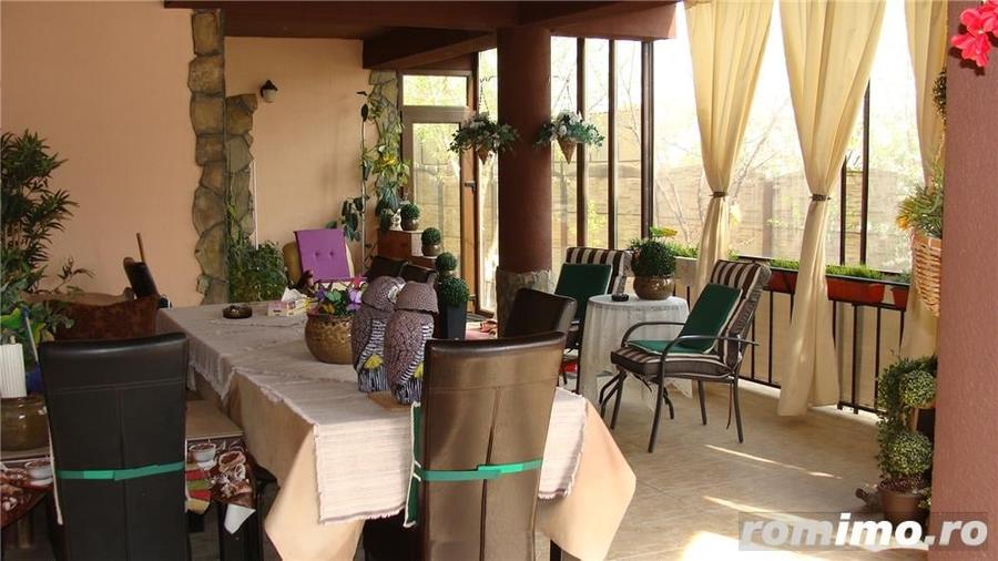 Casă cu 11 camere cu Teren 633 Mp în Clinceni
