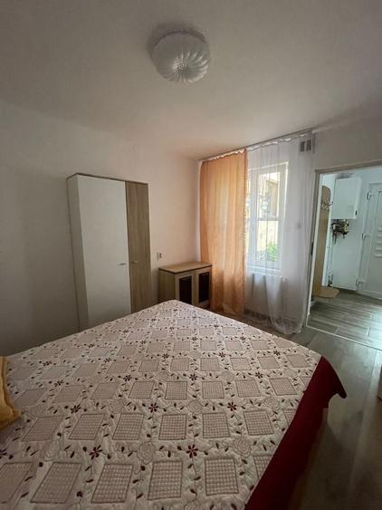 Casă cu 2 camere cu Teren 52 Mp în Piața Cluj