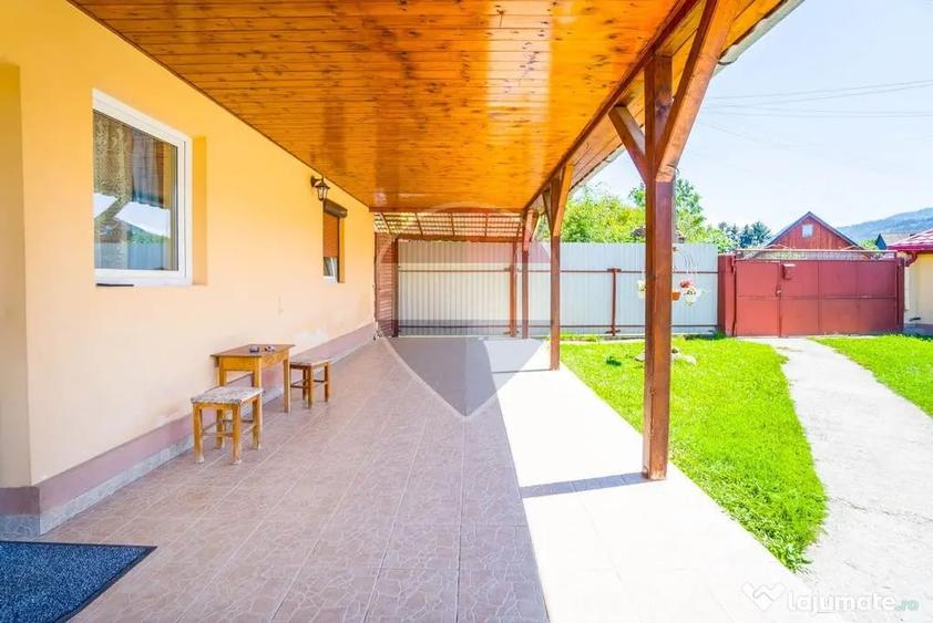 Casă cu 3 camere cu Teren 565 Mp în Zizin