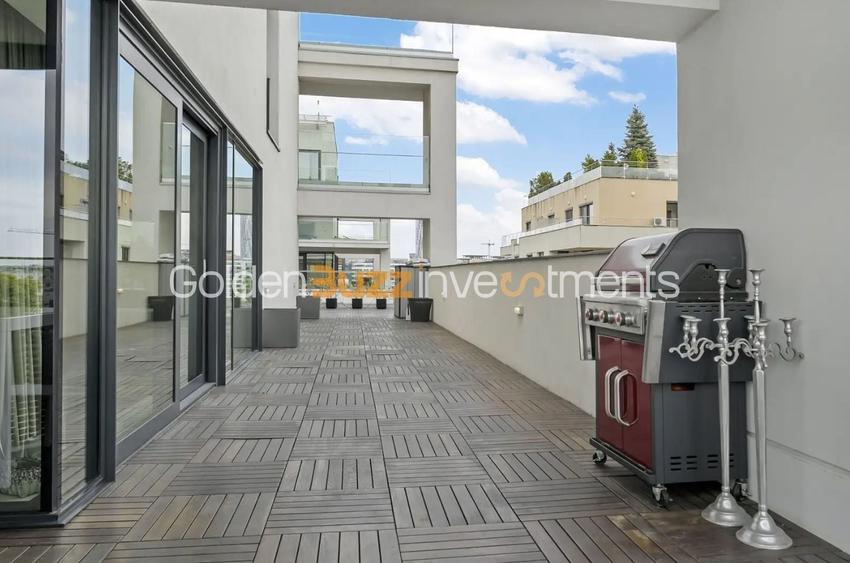 Apartament cu 4 camere decomandat în Herăstrău