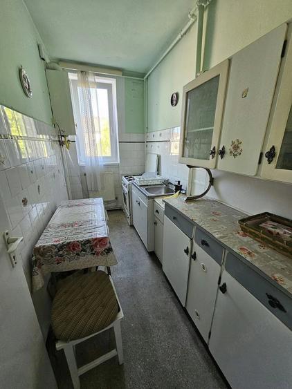Apartament cu 2 camere semidecomandat în Exterior Vest