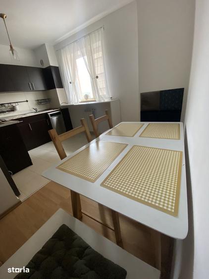 Apartament cu 2 camere decomandat, mobilat în Podu Roș