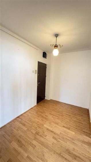 Apartament 3 camere luminos cu boxa Calea Bucuresti - 6