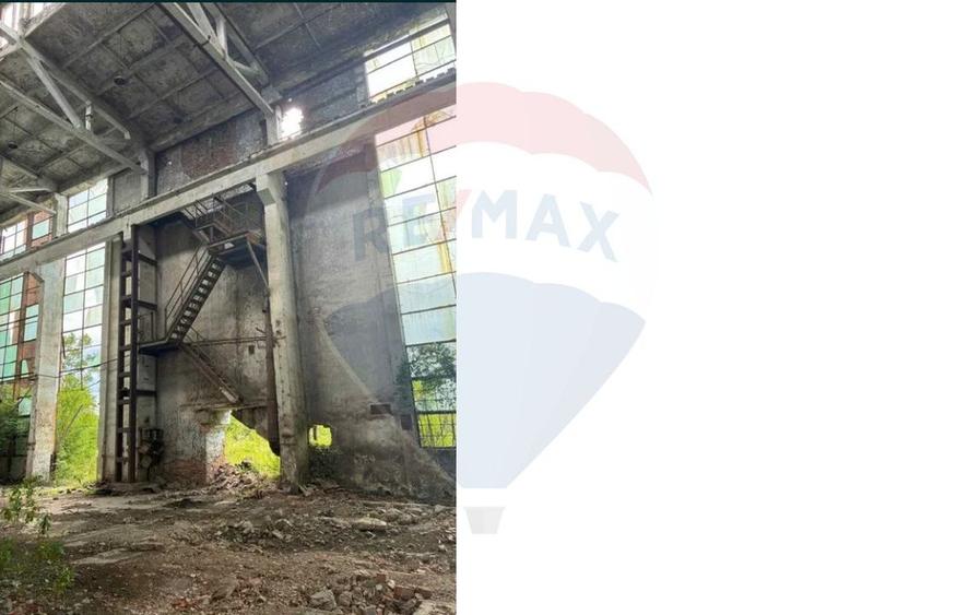 Spațiu industrial, de 3,990 mp, în Exterior Vest