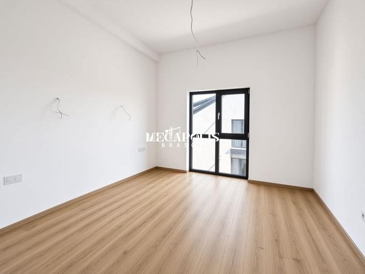 Apartament cu 3 camere decomandat în Sânpetru