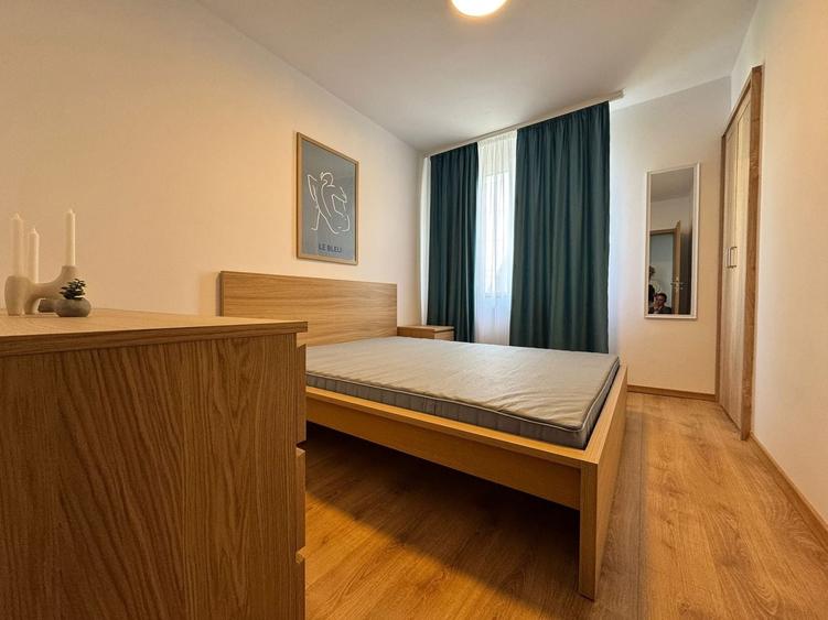 Apartament cu 2 camere semidecomandat, mobilat în P-ța Unirii