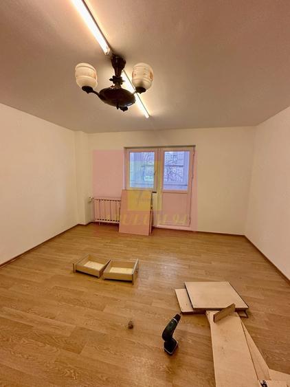 Apartament cu 2 camere decomandat în Sebastian