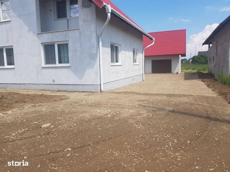 Casă cu 4 camere în Vicovu de Sus