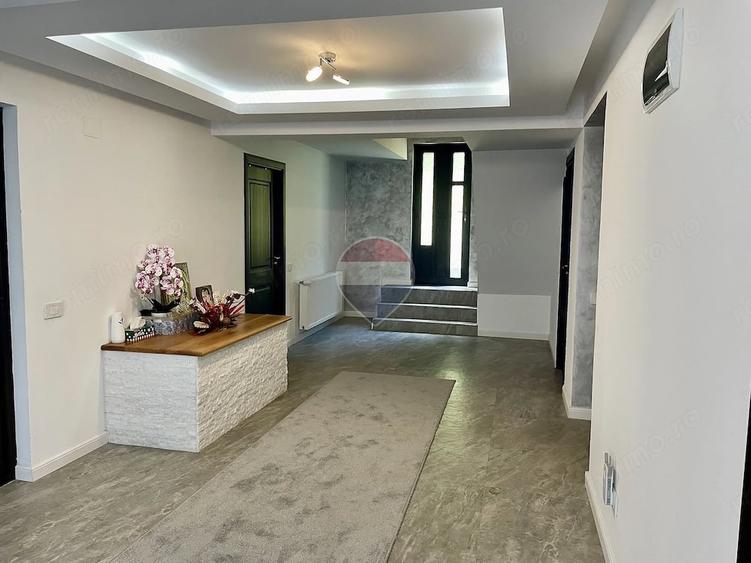Casă cu Teren 7661 Mp în Cheia