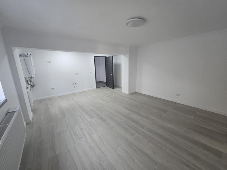 Apartament cu 2 camere semidecomandat în Dămăroaia