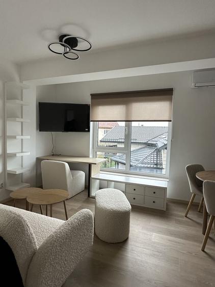 Apartament cu 2 camere semidecomandat în Central
