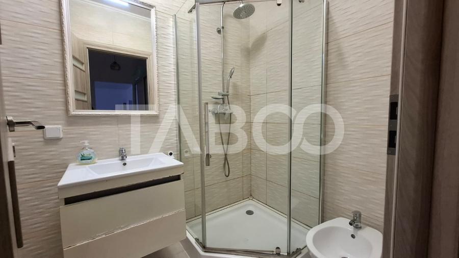 Apartament cu 3 camere decomandat, mobilat în Lazaret