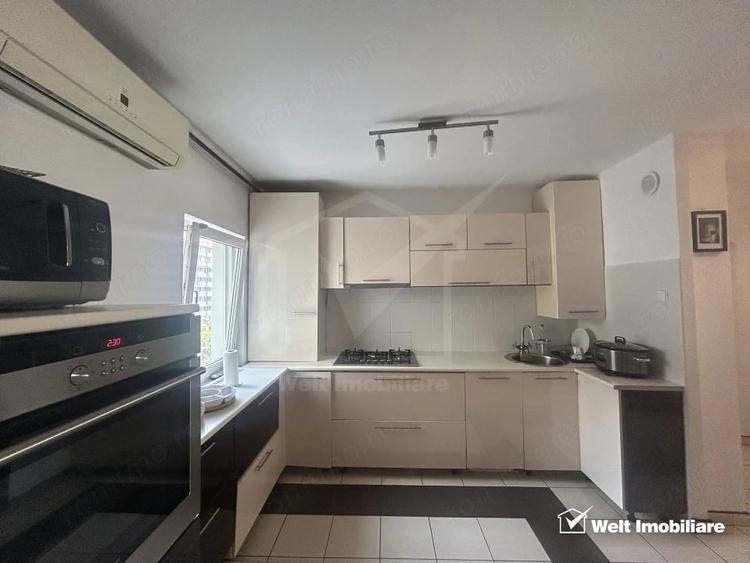 Apartament cu 4 camere decomandat în Plopilor
