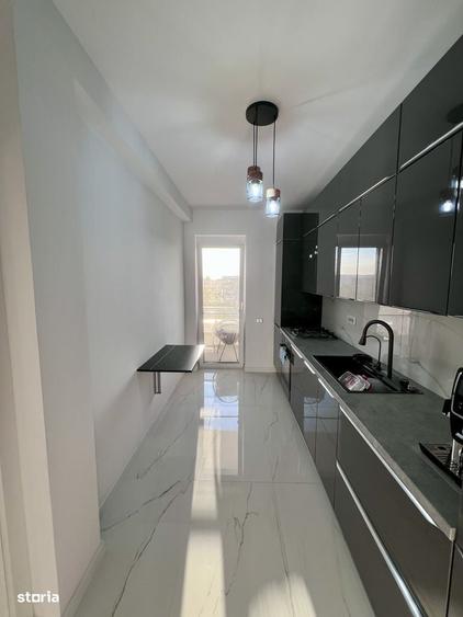 Apartament cu 3 camere semidecomandat în Central