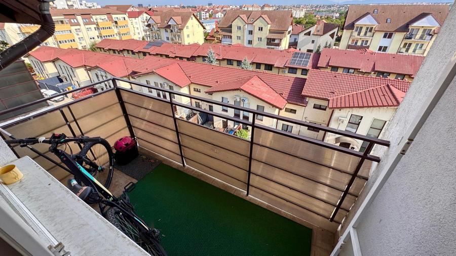 Apartament cu 2 camere decomandat în Turnișor