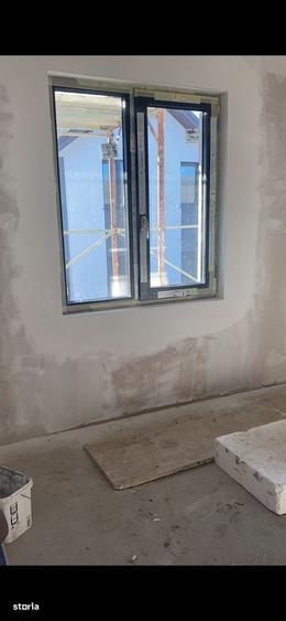 Casă cu 4 camere în Ciritei
