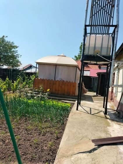 Casă cu 3 camere în Central