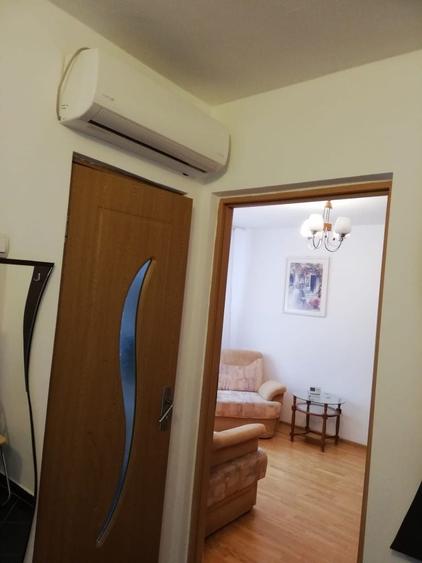 Apartament cu 2 camere semidecomandat în Sârbi