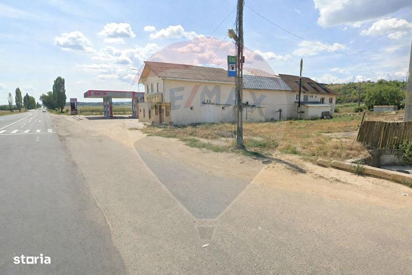 Spațiu comercial, de 720 mp, în Răcăciuni