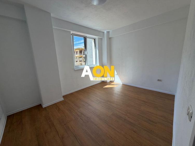 Apartament cu 3 camere decomandat în Ampoi 3