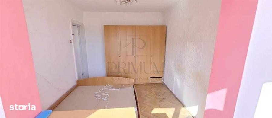 Apartament cu 4 camere semidecomandat în Circumvalațiunii