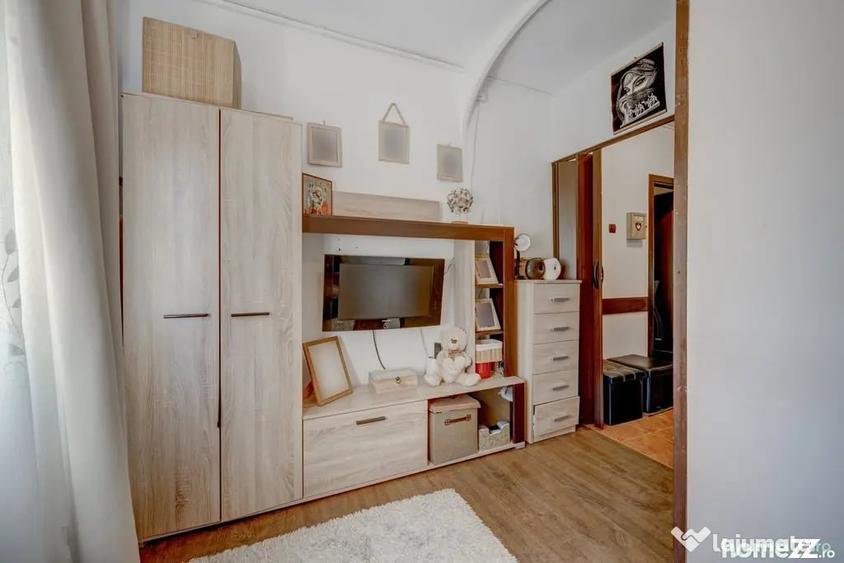 Garsonieră decomandată în Central