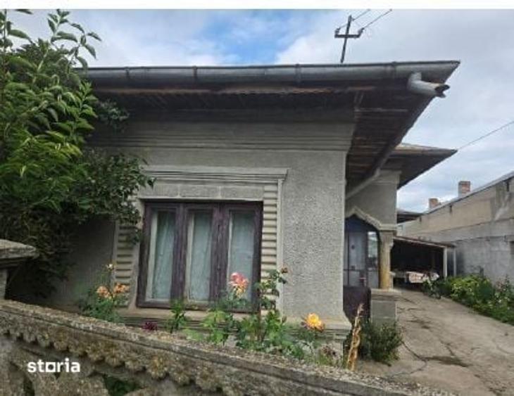 Casă cu 3 camere cu Teren 2615 Mp în Dragomirești-Vale