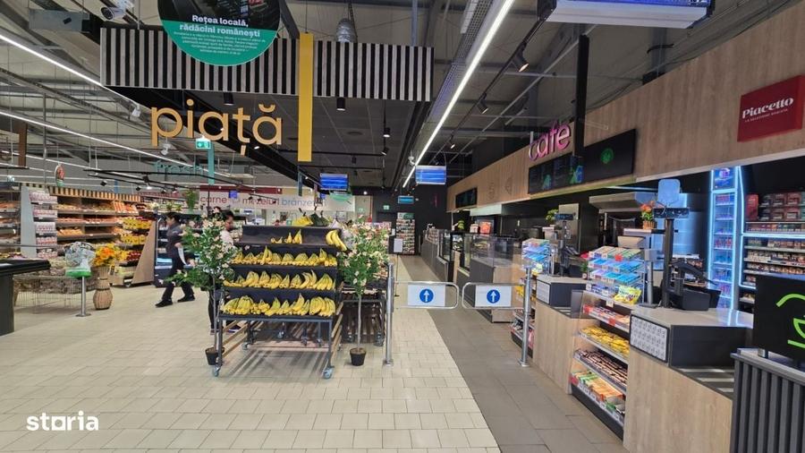 Spațiu comercial, de 910 mp, în Minieri