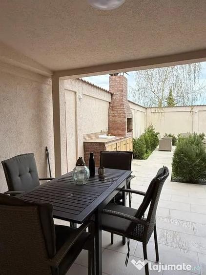 Casă cu 4 camere cu Teren 227 Mp în Central