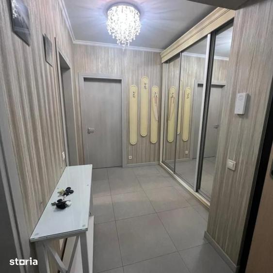 Apartament cu 2 camere, mobilat în Regie
