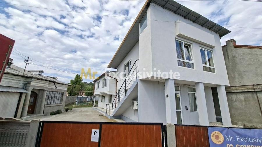 Casă cu 5 camere cu Teren 500 Mp în Bascov