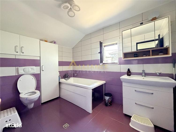 Casă cu 4 camere în Berceni