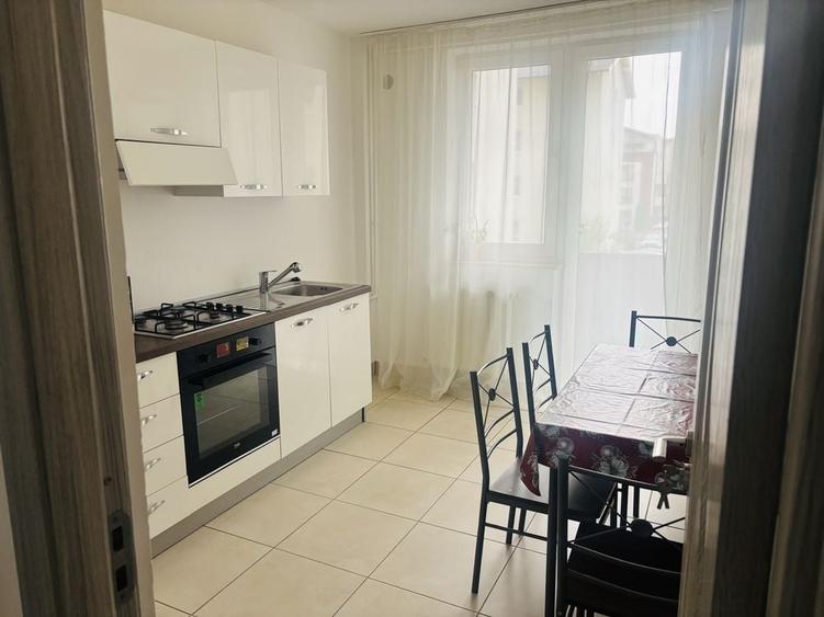 Apartament cu 2 camere decomandat în Exterior Vest