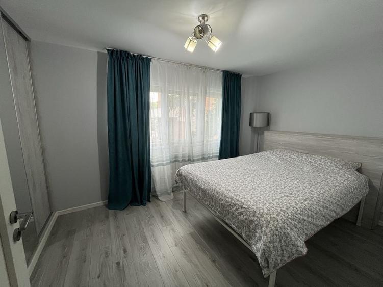 Apartament cu 3 camere semidecomandat, mobilat în Brazda lui Novac