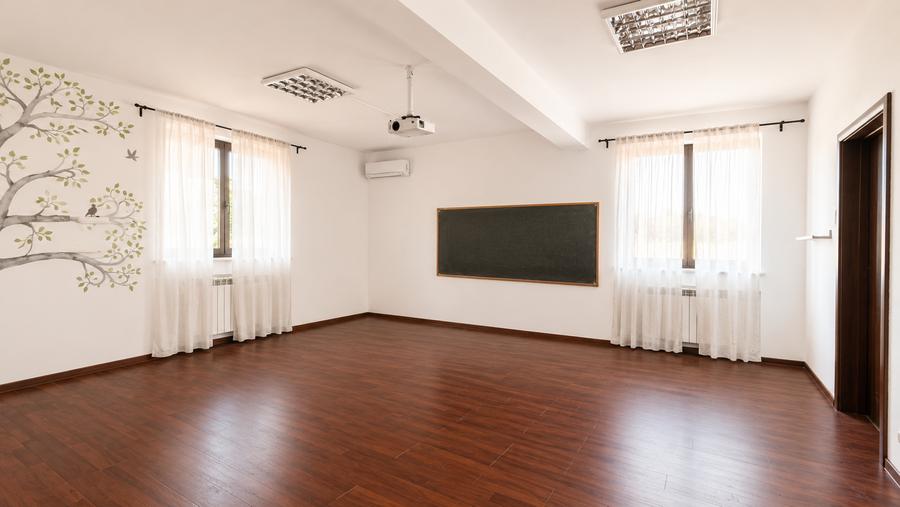 Casă individuală cu 11 camere cu Teren 1300 Mp în Pipera