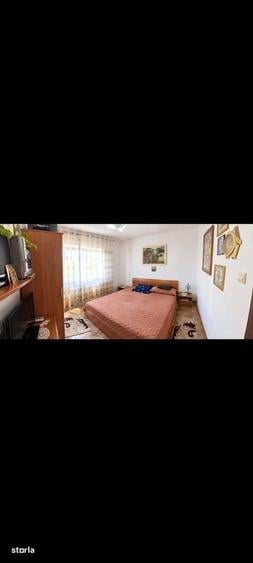 Apartament cu 3 camere semidecomandat în Valea Rosie