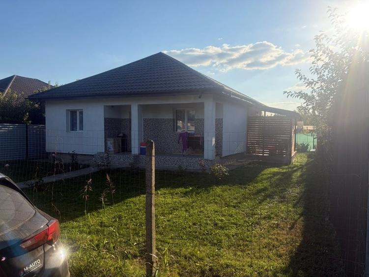 Casă cu 3 camere în Holboca