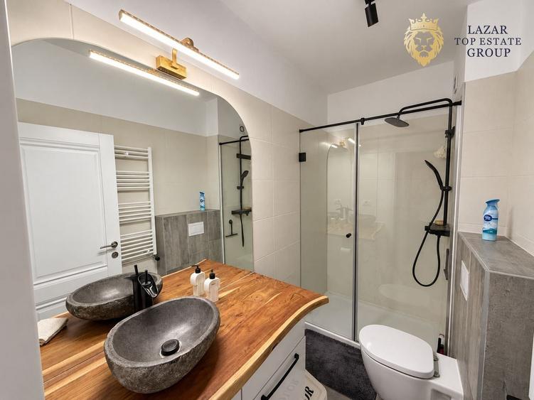 Apartament cu 3 camere semidecomandat, mobilat în UTA