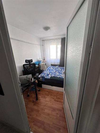Apartament cu 3 camere decomandat, mobilat în Baza 3