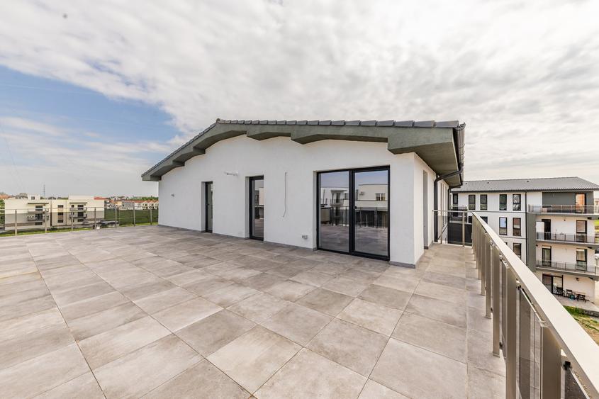 Penthouse cu 3 camere decomandat, mobilat în Braytim