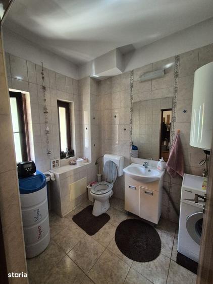 Casă cu 4 camere cu Teren 247 Mp în Central