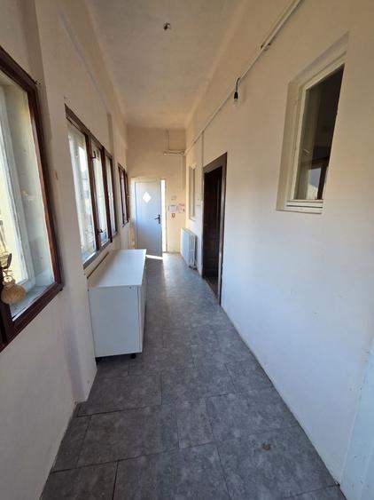 Casă cu 2 camere semidecomandat cu Teren 400 Mp în Gheorgheni