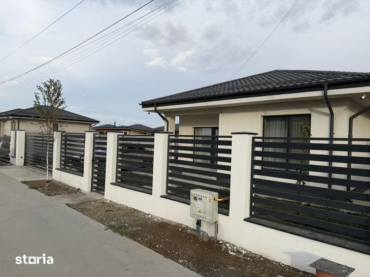 Casă cu 3 camere cu Teren 80 Mp în Gării